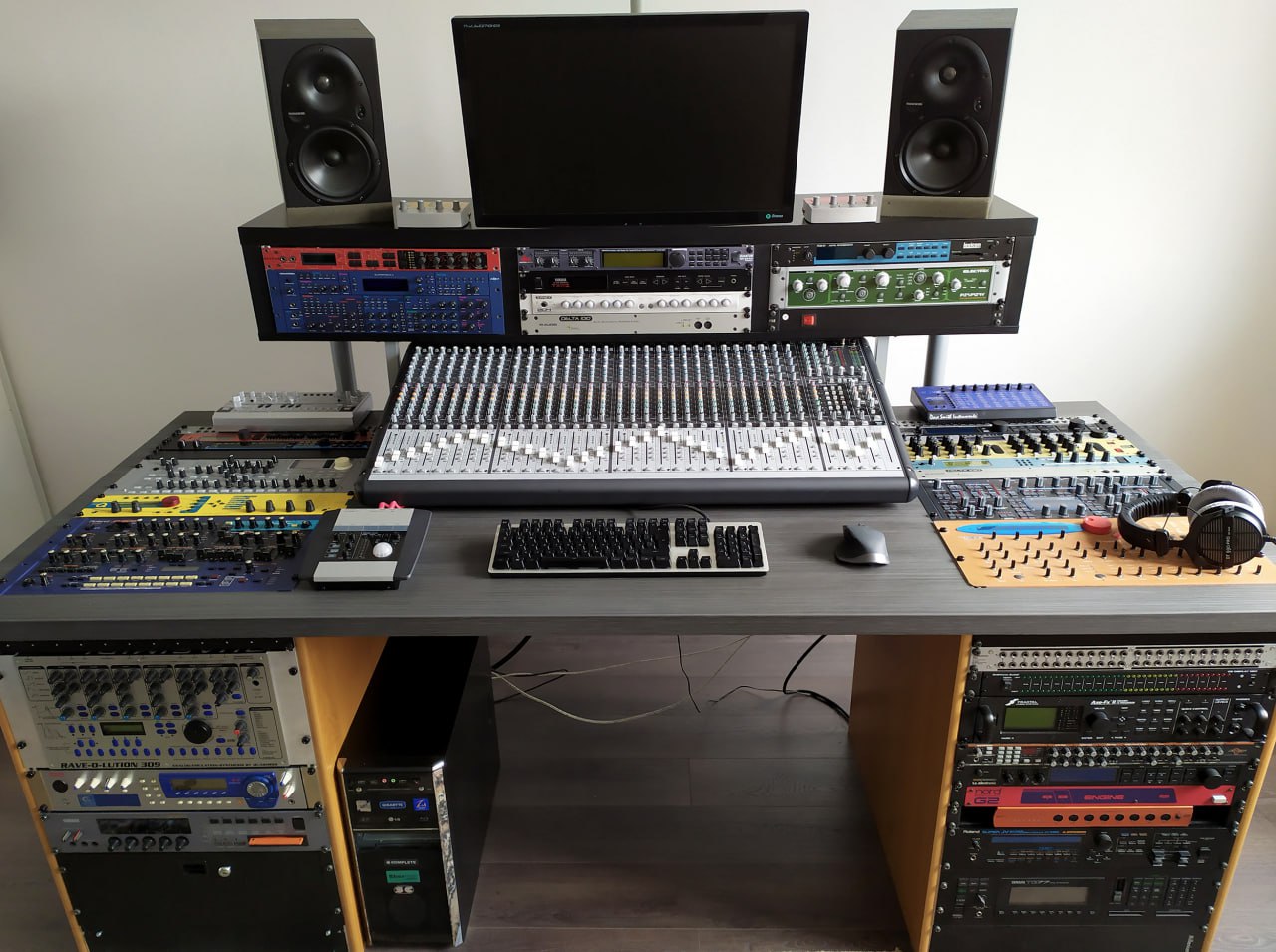 Sardonic Repulsion — produkčné štúdio, Banská Bystrica